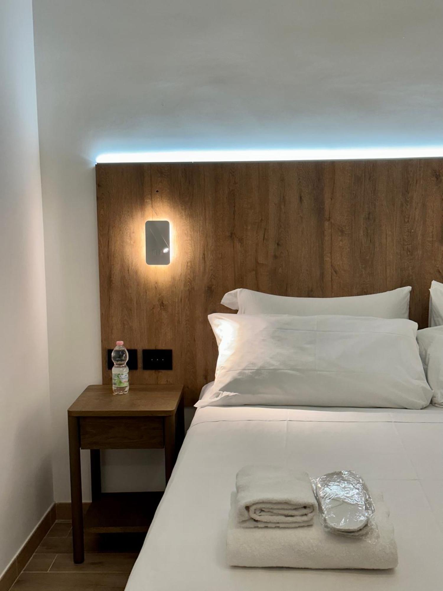 Domus House Hotel Roma Exterior foto
